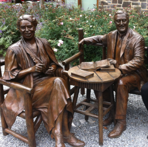 Statue of Roosevelts at Hyde Park, NY